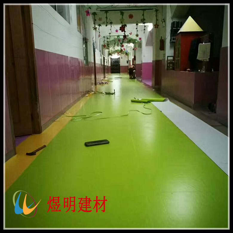 塑胶地板绿色纯色地板效果